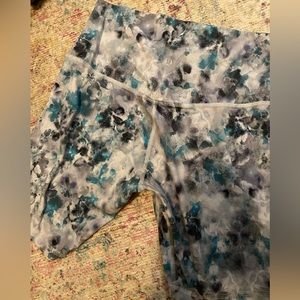 Lululemon biker shorts!!!